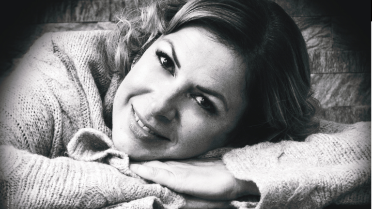 Incantami Raffaella Natale