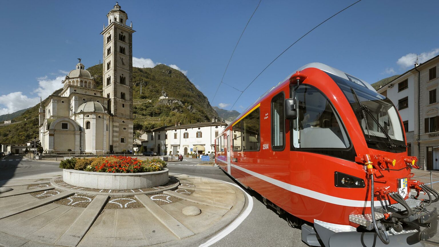 Tirano Piazza Basilica